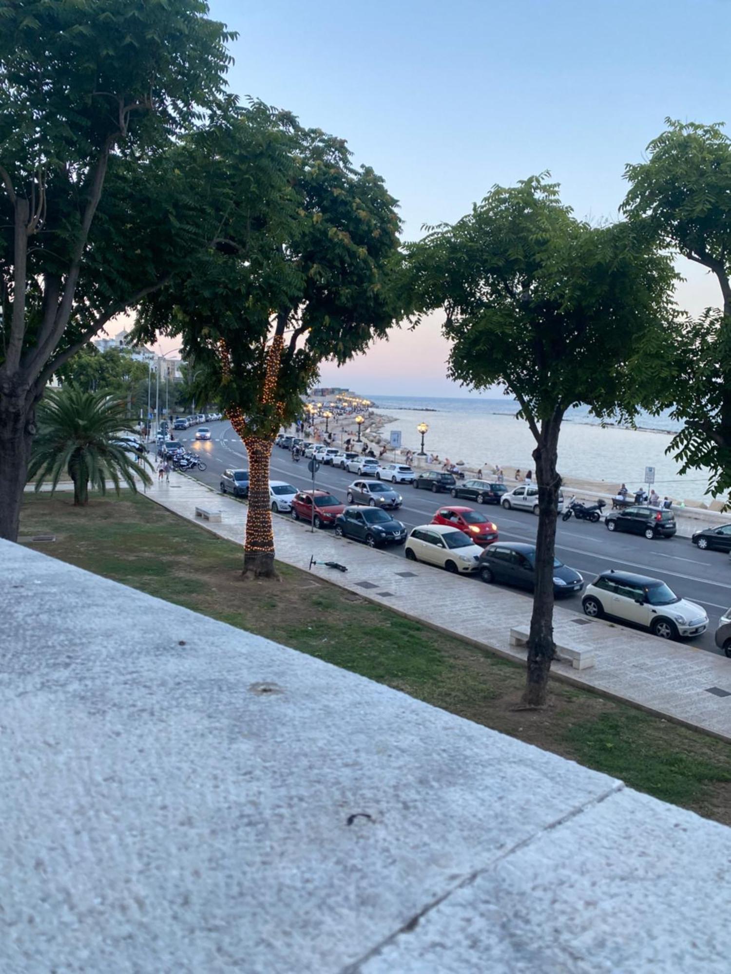 Hotel Dimora Fralu Bari Zewnętrze zdjęcie
